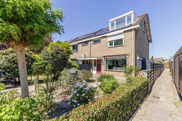 Property photo - Rembrandtstraat 112, 3262HS Oud-Beijerland